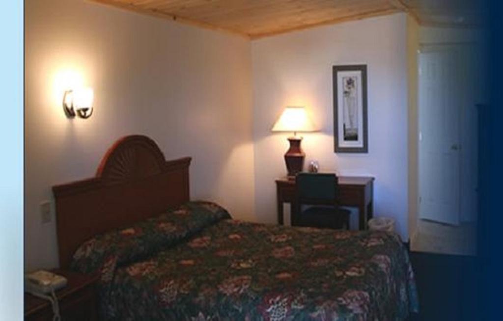 Four Seasons Motel Malone Room photo