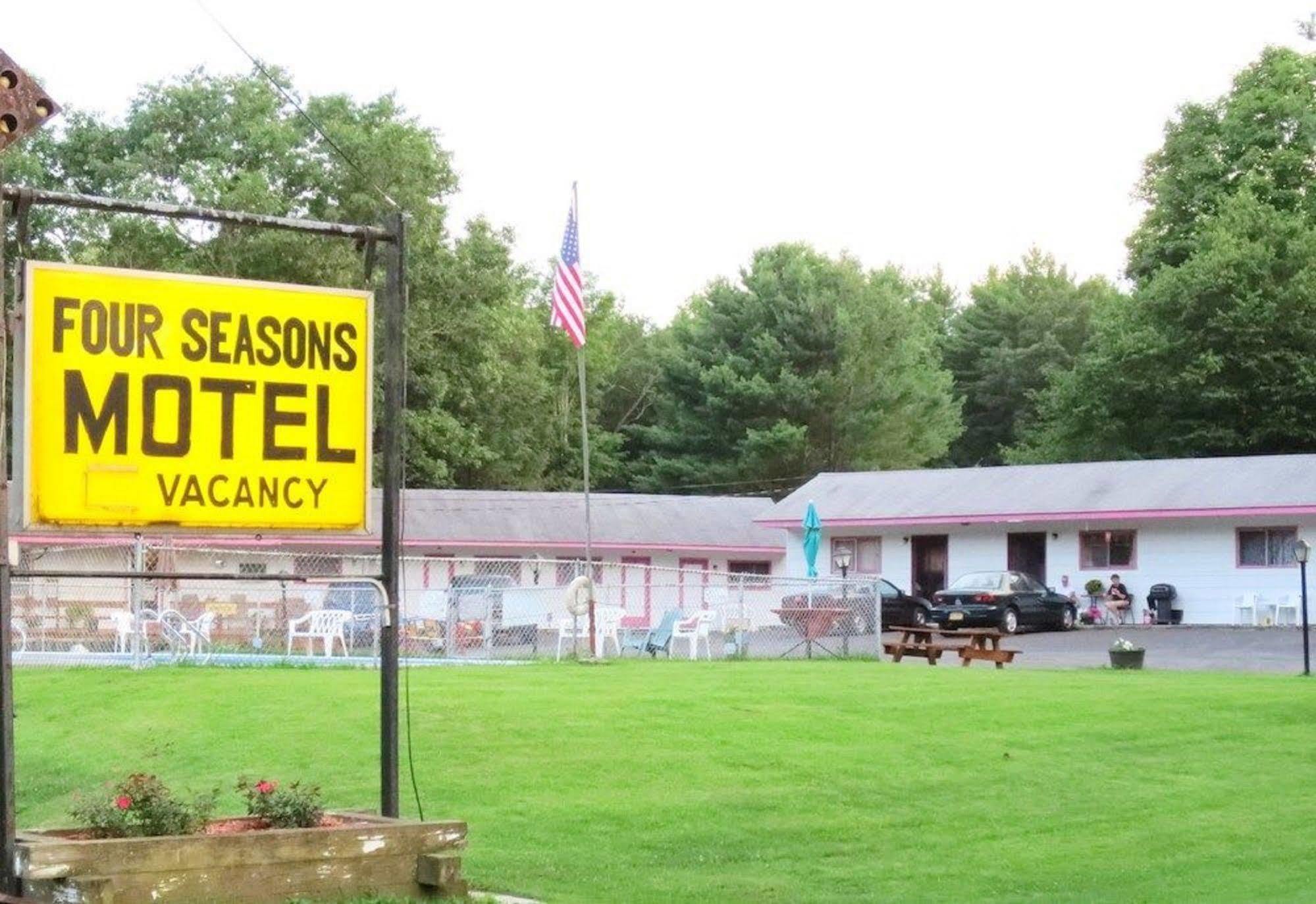 Four Seasons Motel Malone Exterior photo